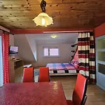 Spacious By The Mountains - 9 Beds Διαμέρισμα *