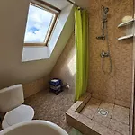 Spacious By The Mountains - 9 Beds Διαμέρισμα Tvrdosin