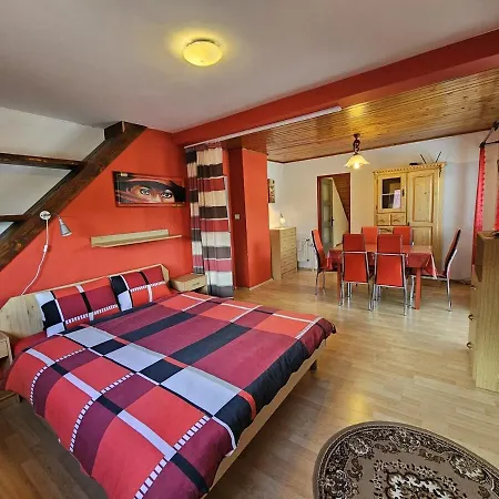 公寓 Spacious By The Mountains - 9 Beds