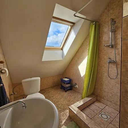 Spacious By The Mountains - 9 Beds *