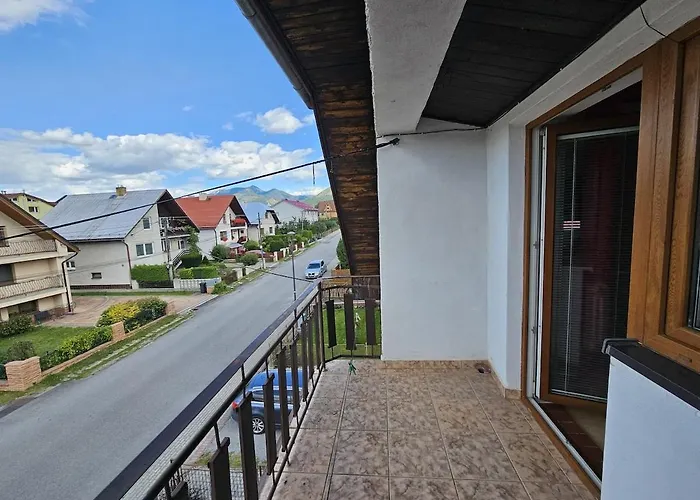 Daire Spacious By The Mountains - 9 Beds Tvrdosin