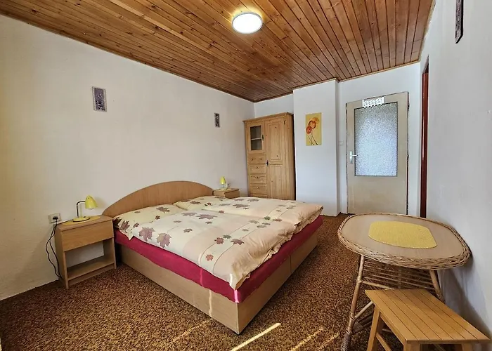 Daire Spacious By The Mountains - 9 Beds *