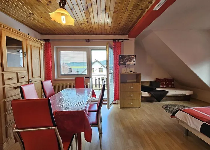 Daire Spacious By The Mountains - 9 Beds *