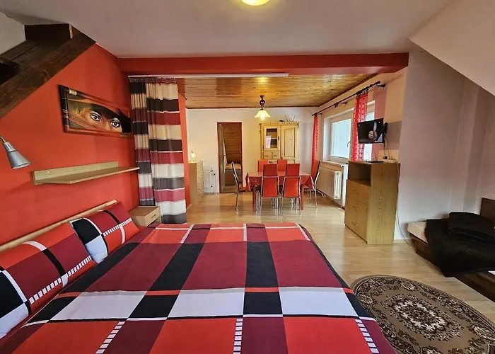 Spacious By The Mountains - 9 Beds Daire Tvrdosin
